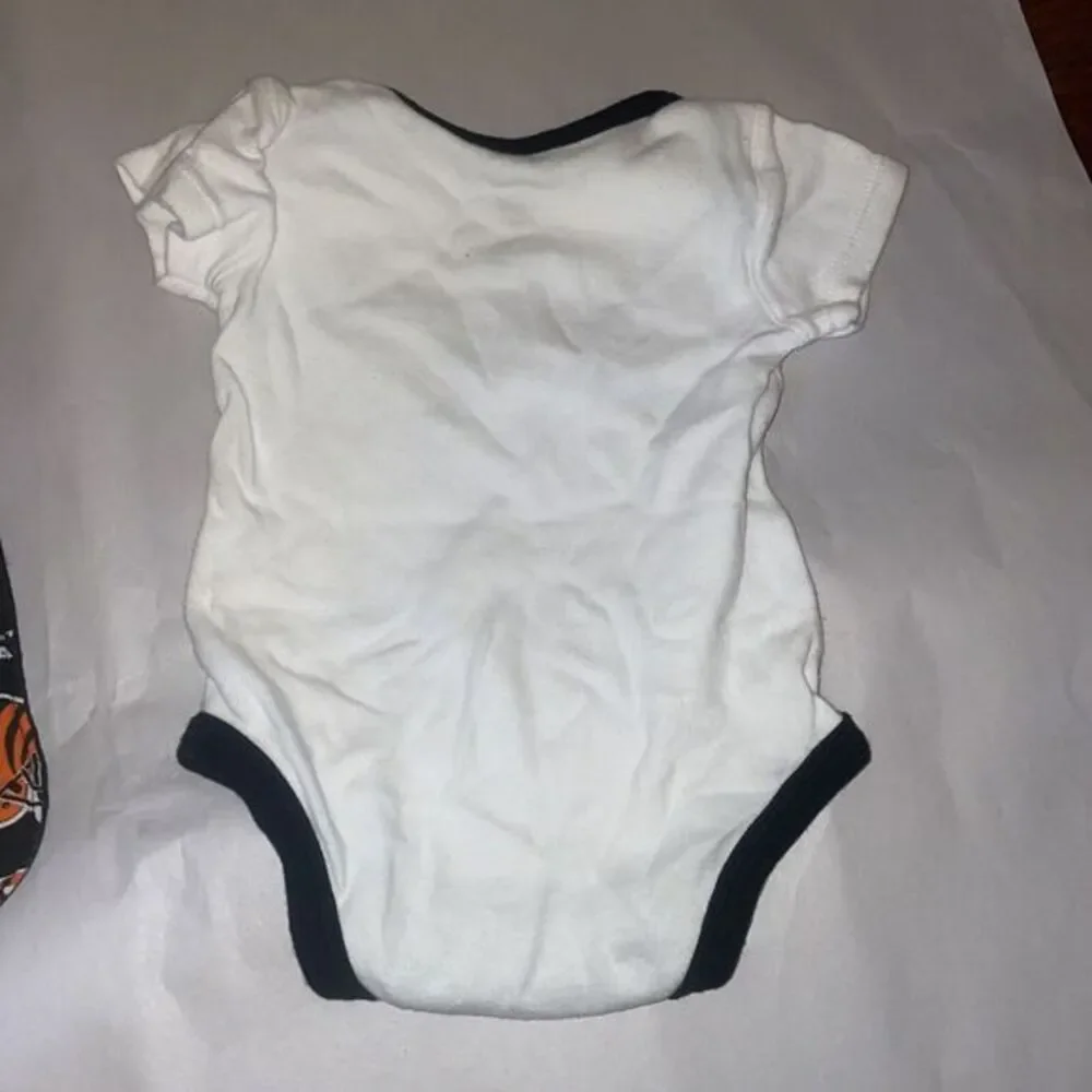 NFL Licensed Cincinnati Bengals‎ Body Suit And Bib